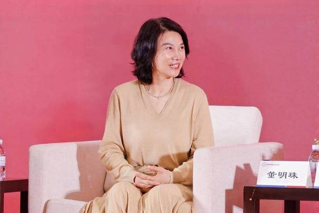2025年澳门天天彩免费记录和董明珠谈格力拒贴牌与董明珠接手格力的时候,格力情况